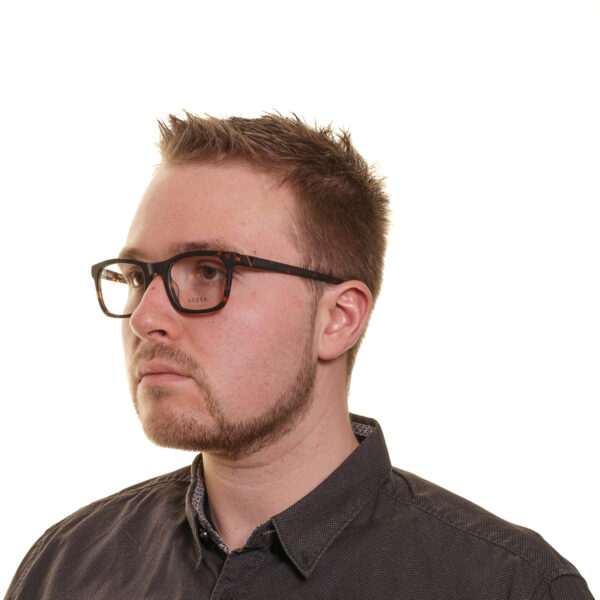 Vue portée – lunettes de vue Guess GU50002 51052 pour Hommes